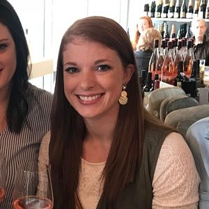 Meet your Posher, Elizabeth